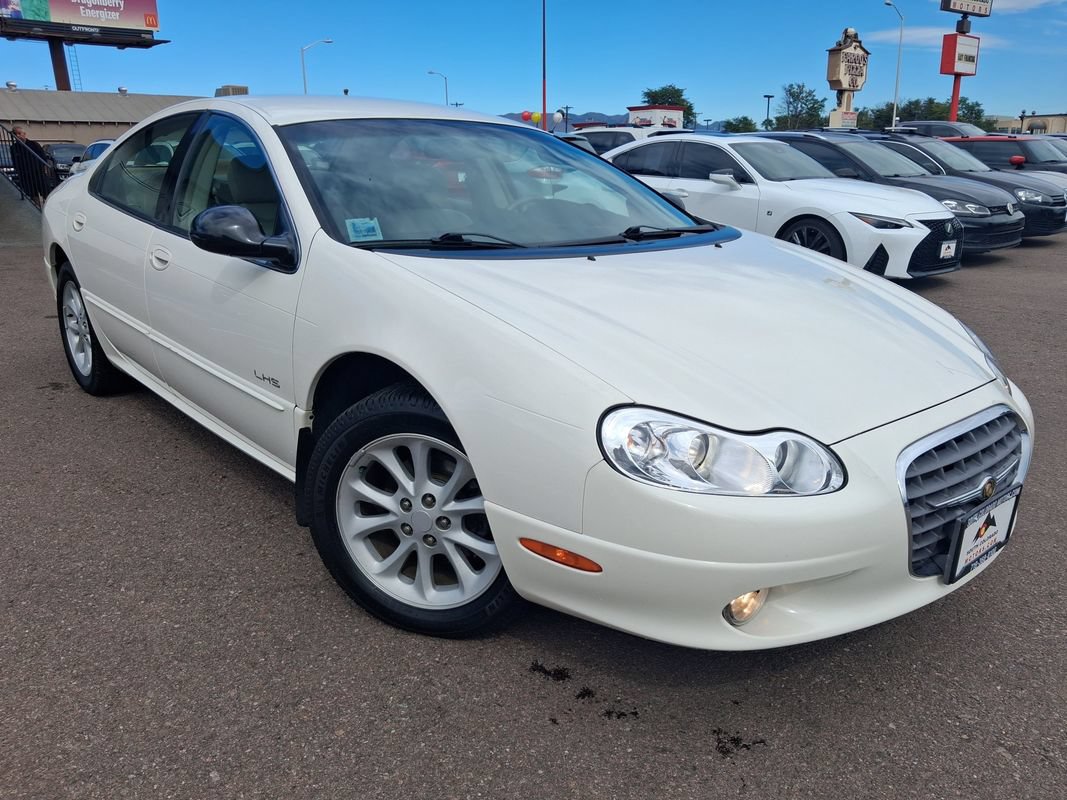 Used 2000 Chrysler LHS FWD image 1