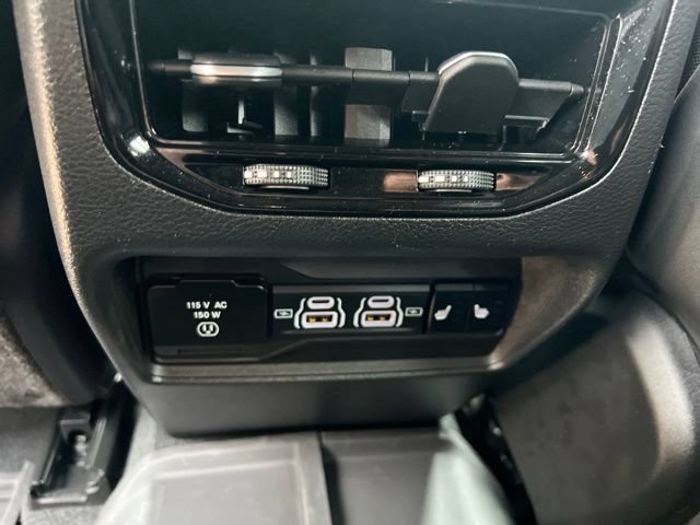 Used 2023 Jeep Grand Cherokee Trailhawk AWD/4WD image 20