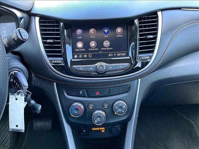 Used 2020 Chevrolet Trax LT FWD image 24