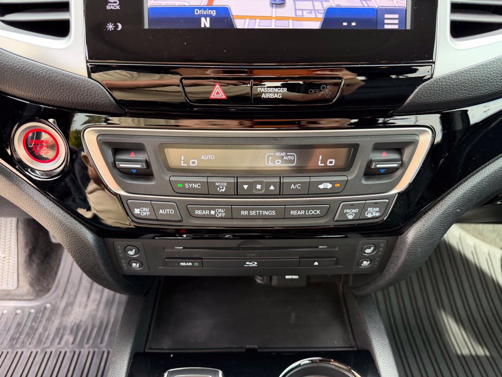 Used 2018 Honda Pilot Elite image 25
