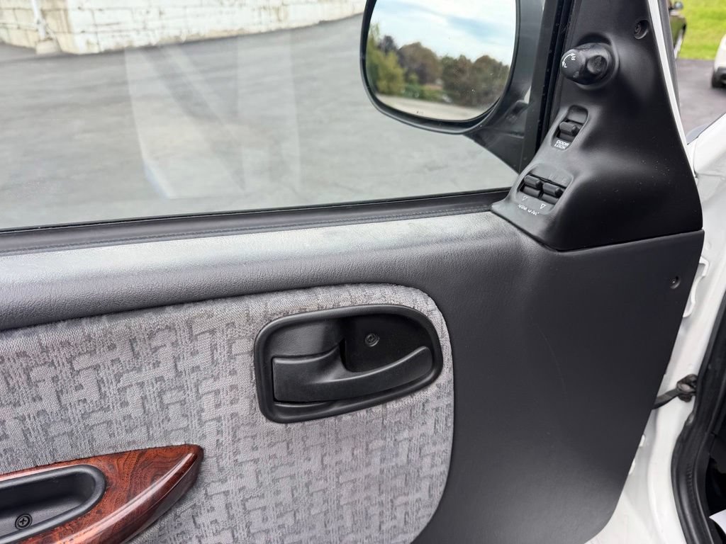 Used 2002 Dodge B1500 RWD image 8