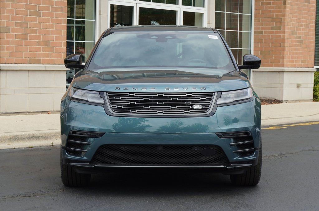 Certified 2026 Land Rover Range Rover Velar Dynamic SE AWD/4WD image 4