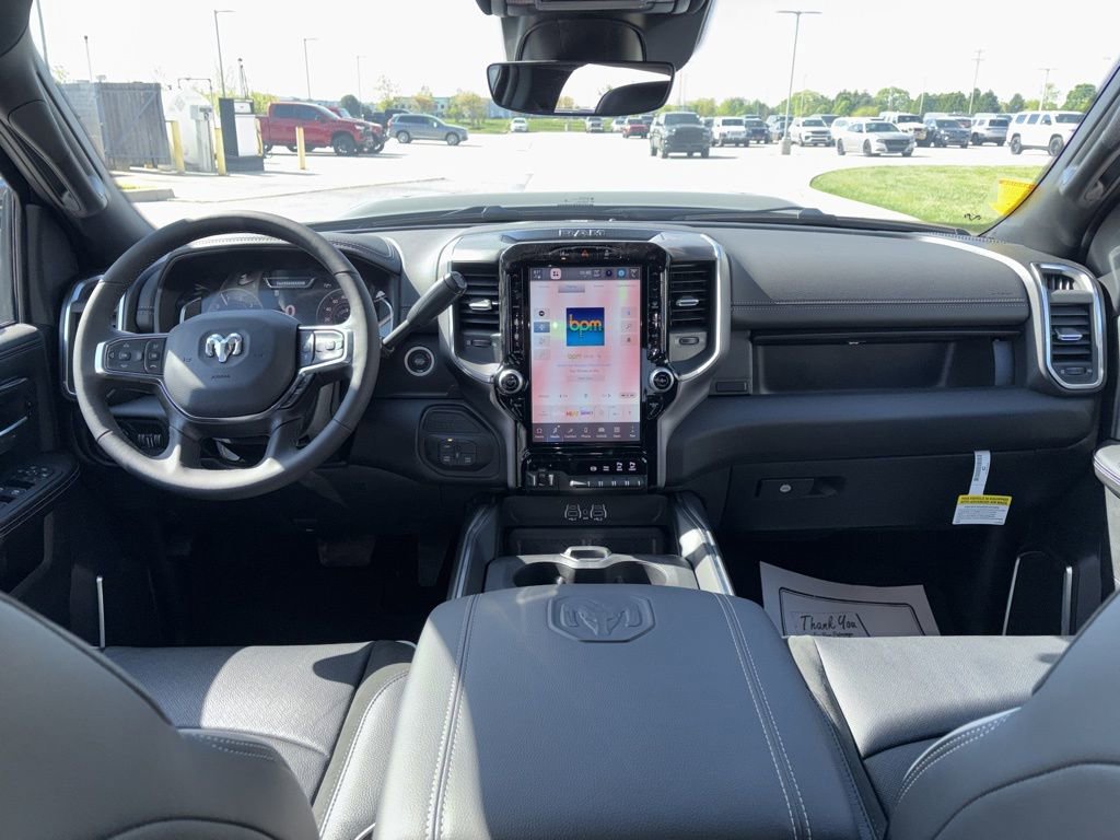 New 2026 RAM 2500 Laramie AWD/4WD image 10