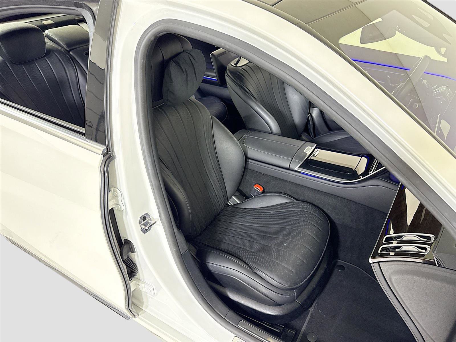 Used 2023 Mercedes-Benz S 500 4MATIC image 24