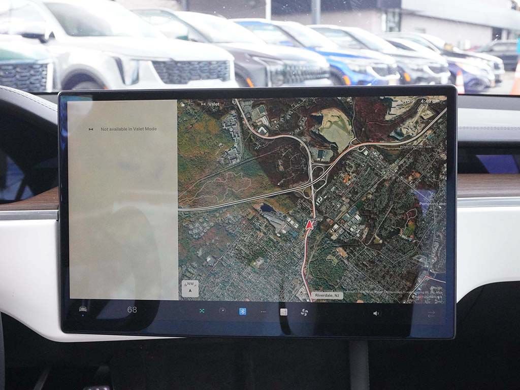 Used 2023 Tesla Model S AWD/4WD image 44