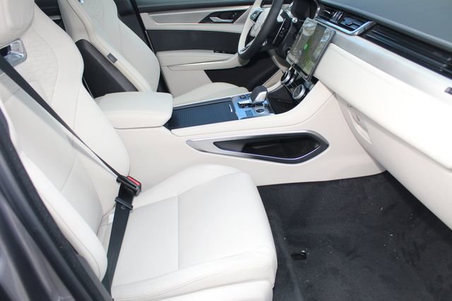 New 2026 Jaguar F-PACE R-Dynamic S image 3