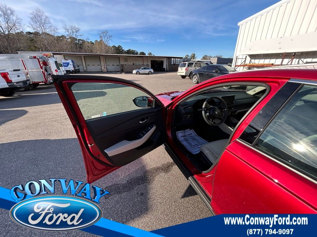 Used 2024 Honda Accord EX image 28
