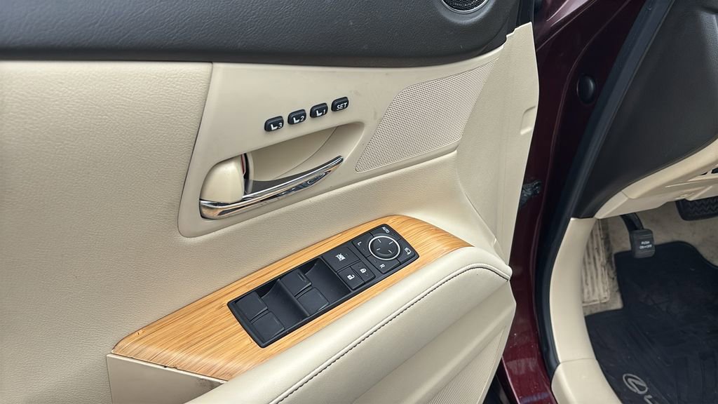 Used 2015 Lexus RX 450h AWD image 14