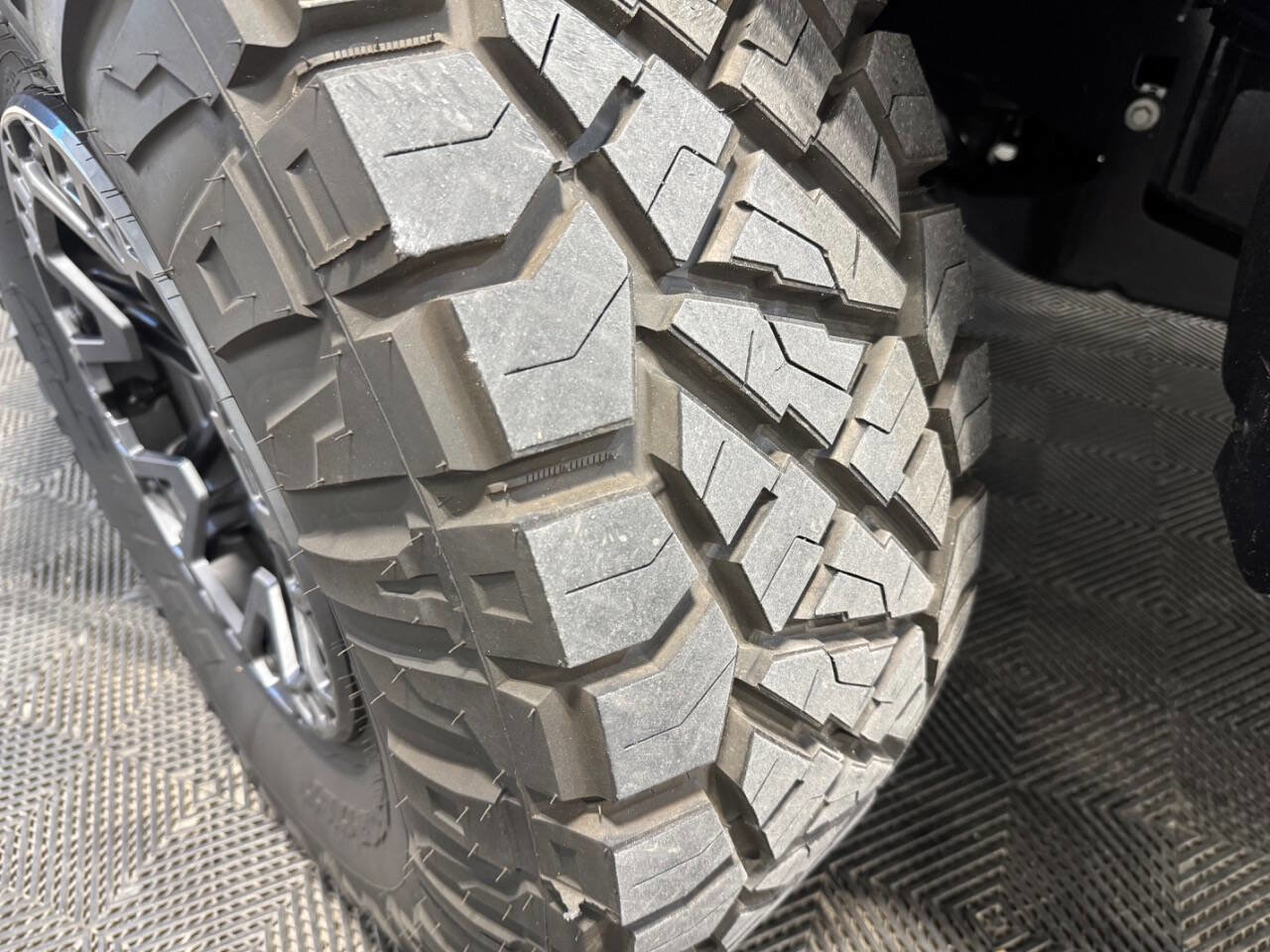 Used 2025 Ford F150 Raptor w/ Equipment Group 803A Raptor R image 86