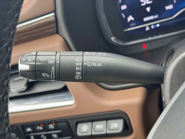 Used 2023 Chevrolet Tahoe High Country AWD/4WD image 30