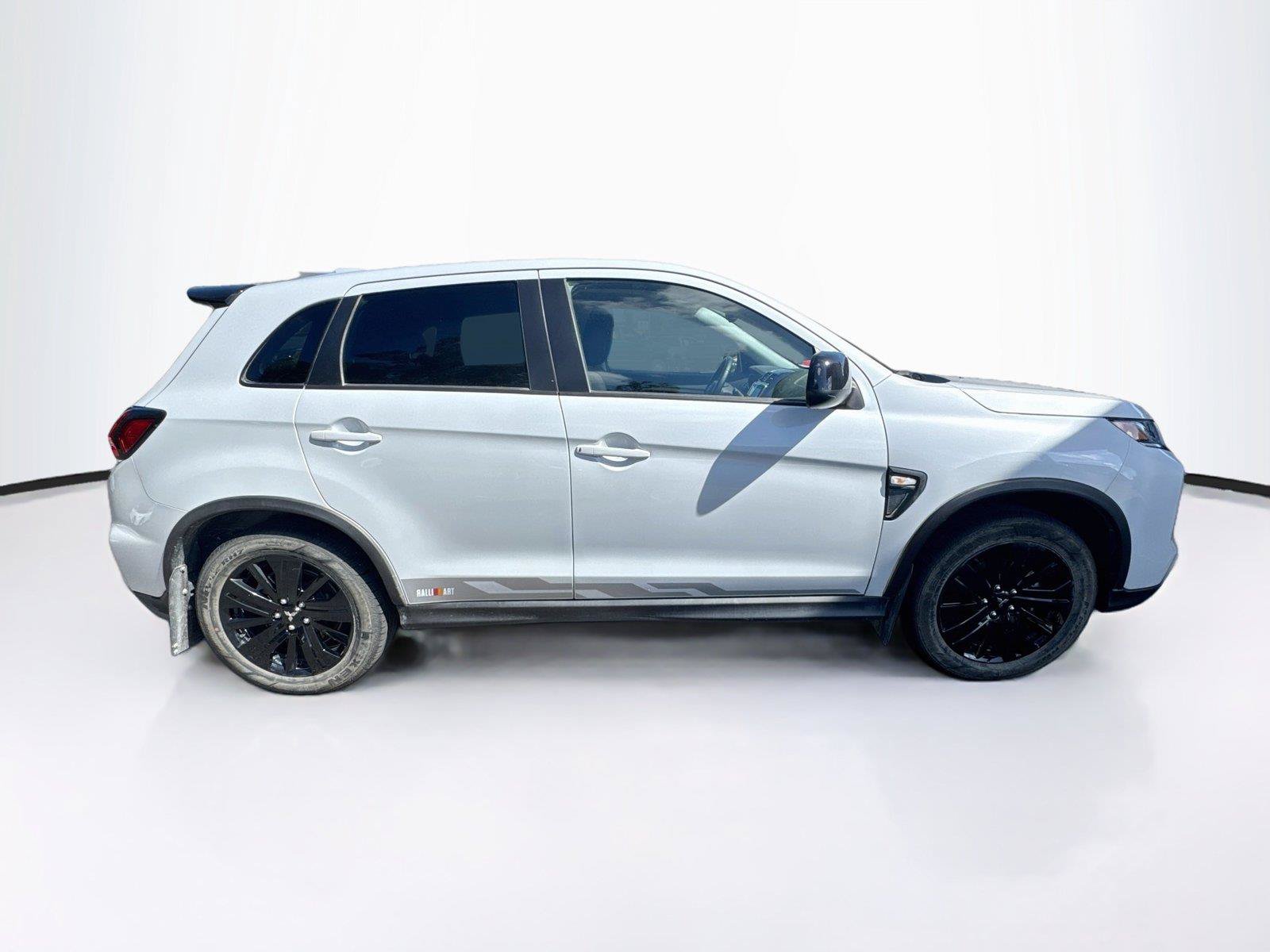 Used 2026 Mitsubishi Outlander Sport AWD image 6