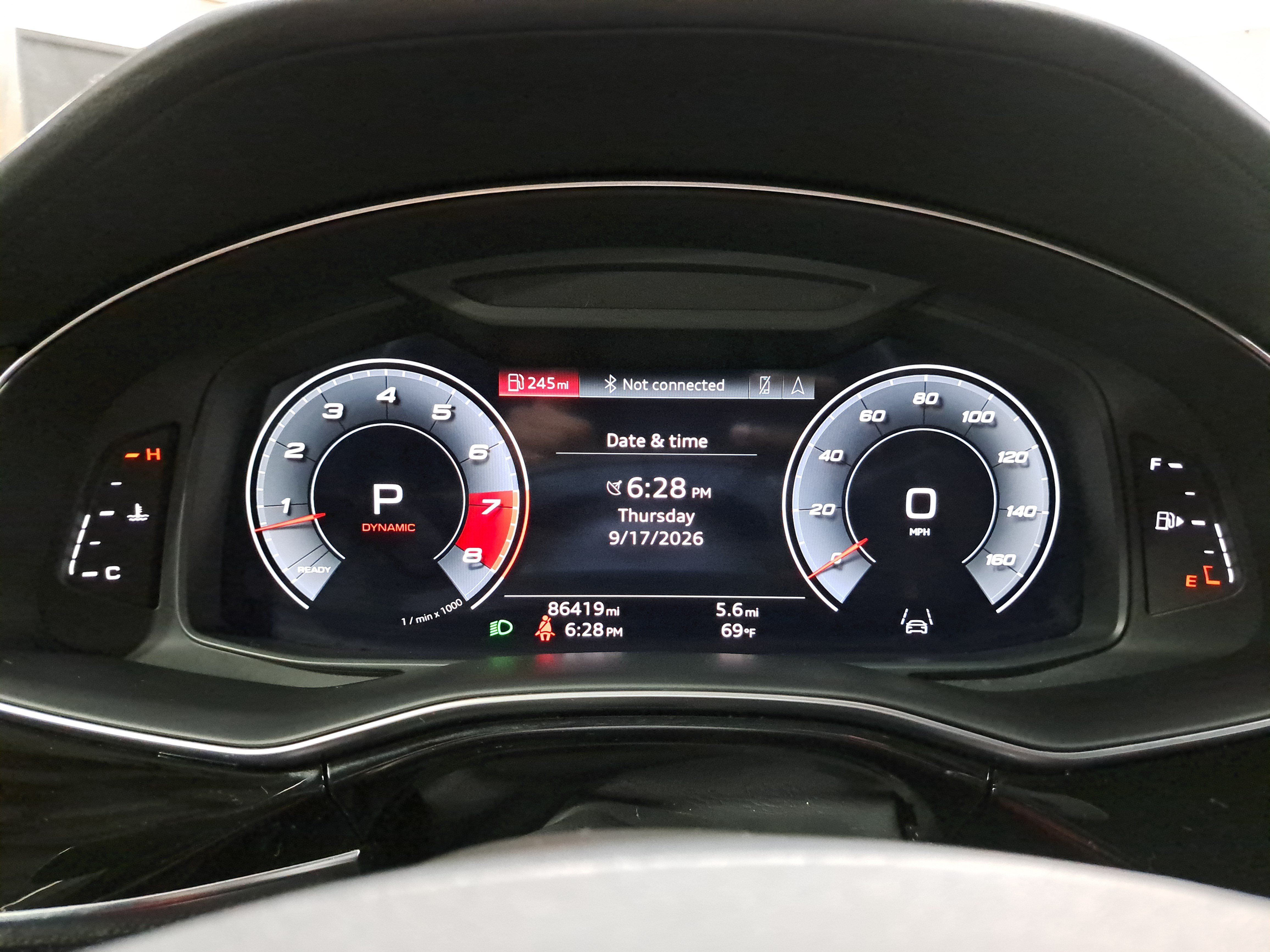 Used 2021 Audi SQ7 Premium Plus w/ Driver Assistance Package AWD/4WD image 19