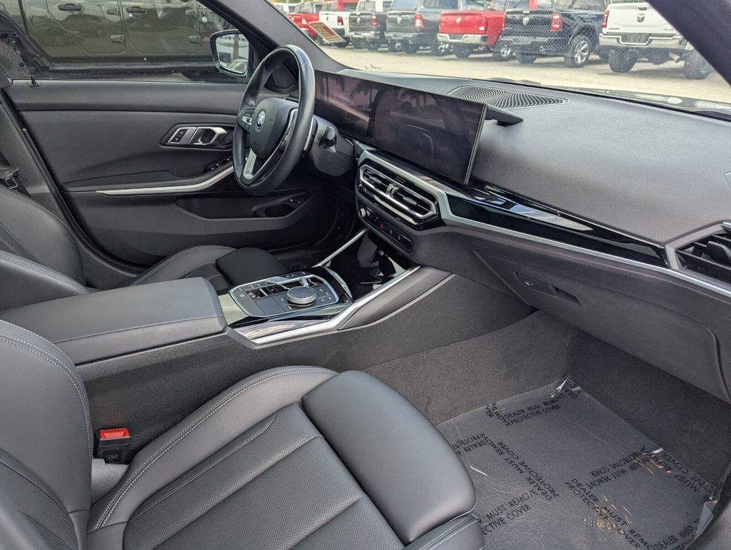 Used 2023 BMW 330e w/ Driving Assistance Package image 9