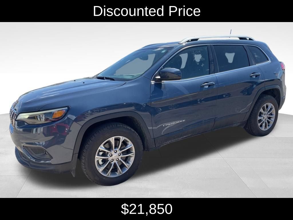 Used 2021 Jeep Cherokee Latitude Lux w/ Comfort/Convenience Group AWD/4WD image 3