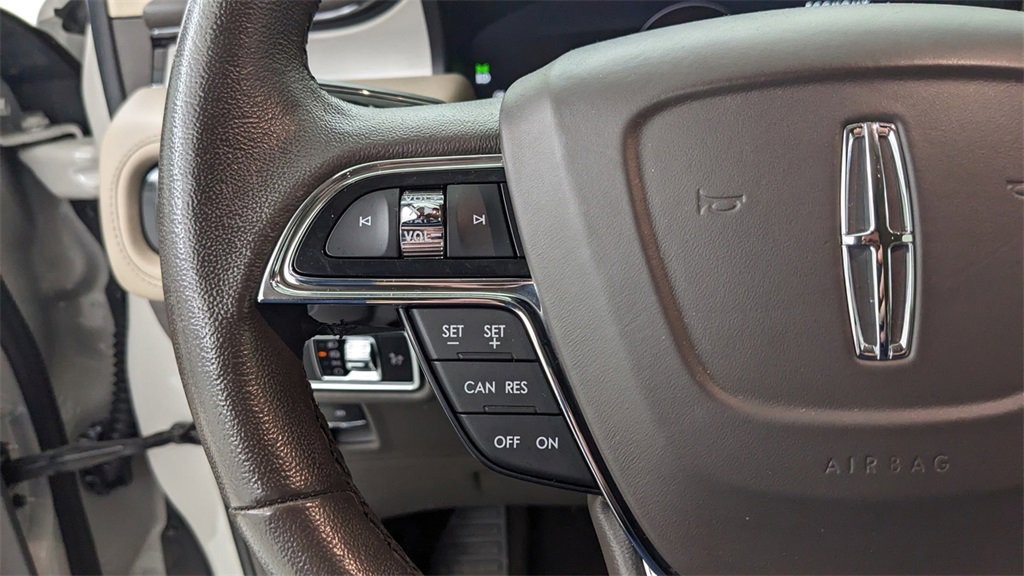Used 2023 Lincoln Nautilus AWD w/ Premium Package image 30