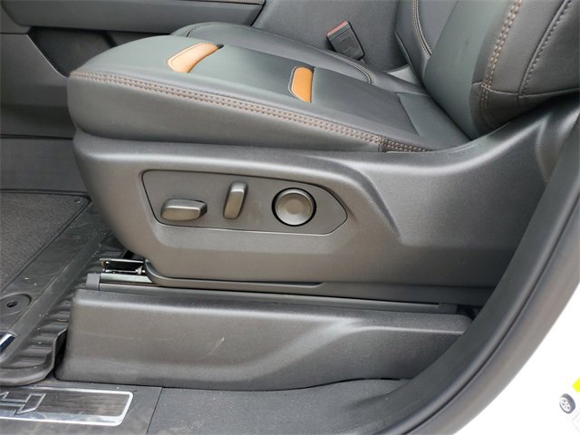 New 2026 GMC Sierra 2500 AT4 w/ AT4 Premium Plus Package image 12