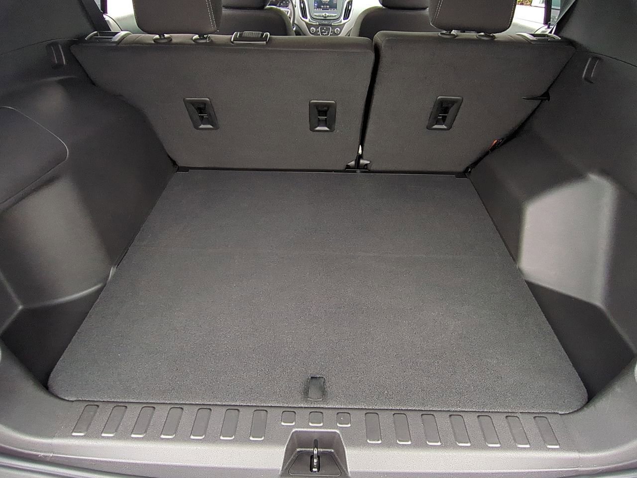 Certified 2024 Chevrolet Equinox LS w/ Midnight Edition image 24