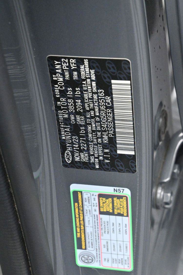 Used 2024 Hyundai Elantra SEL w/ Convenience Package FWD image 38