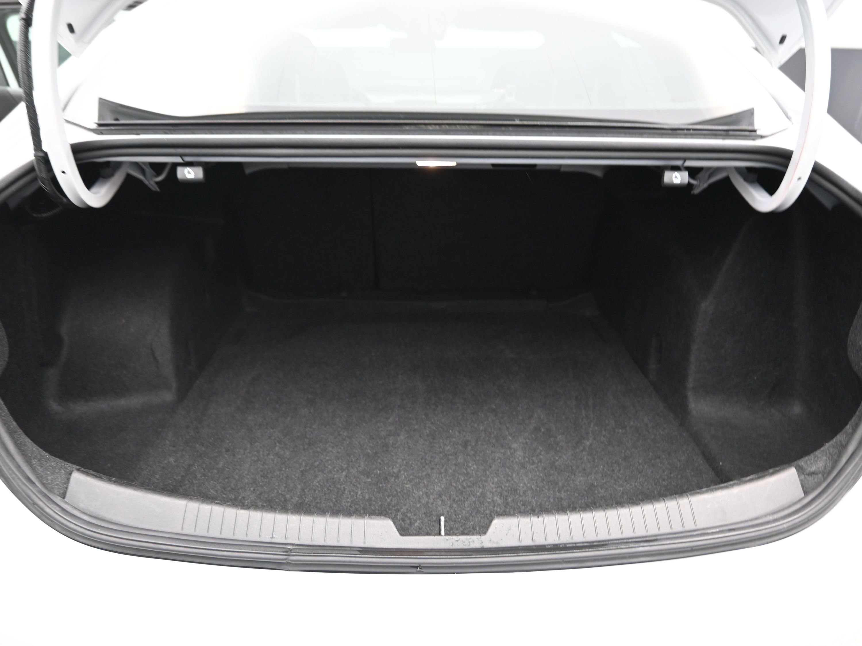 Used 2024 Chevrolet Malibu LT image 19