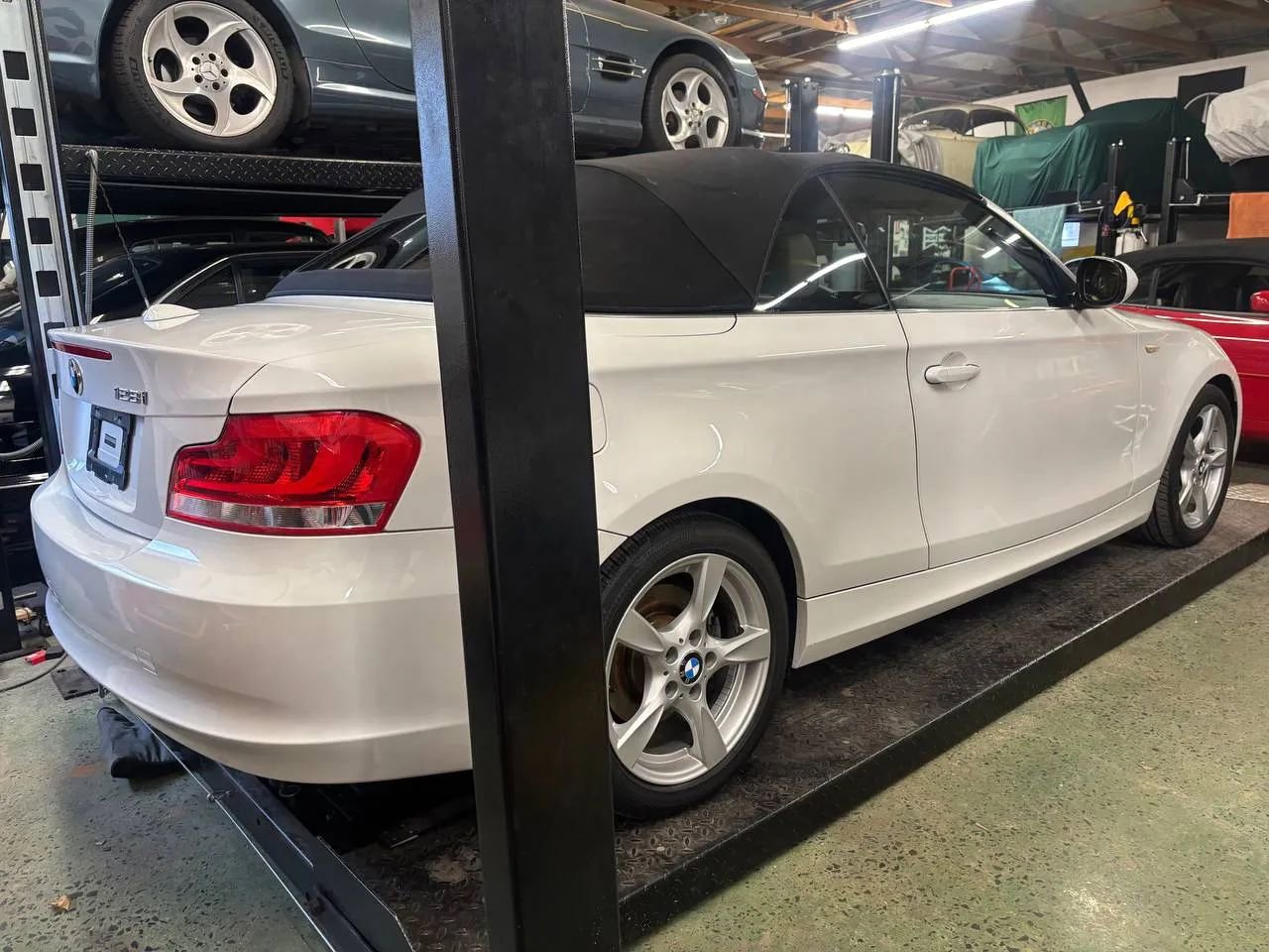 Used 2012 BMW 128i Convertible image 5