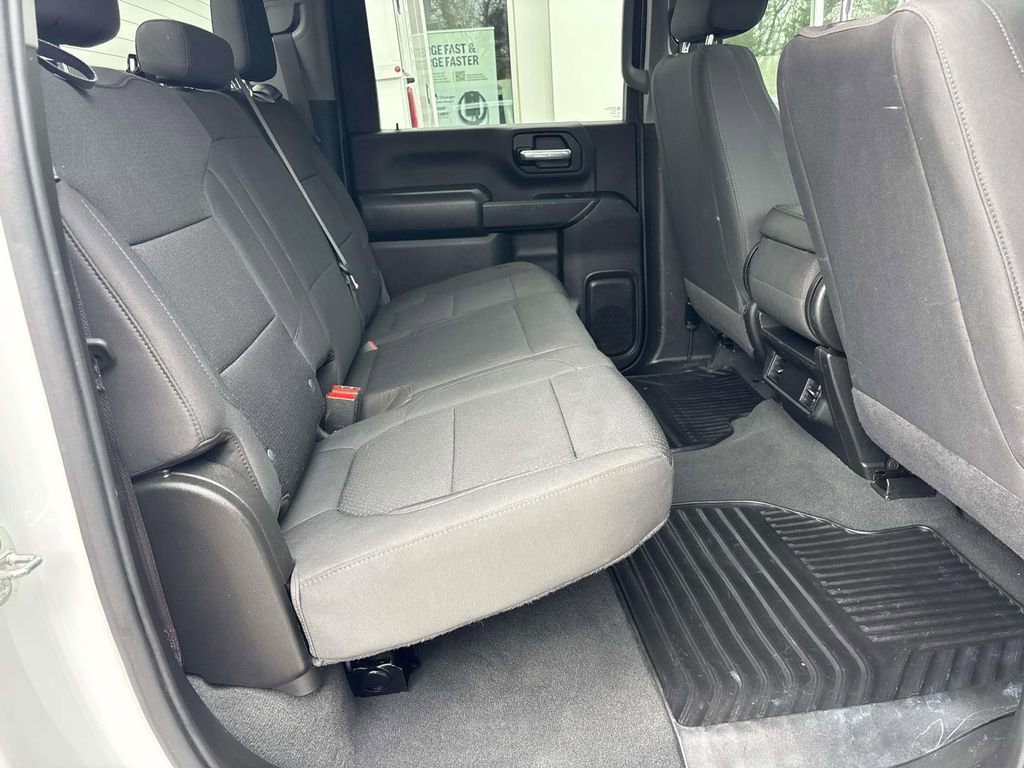 Used 2023 Chevrolet Silverado 2500 Custom w/ Custom Value Package image 9