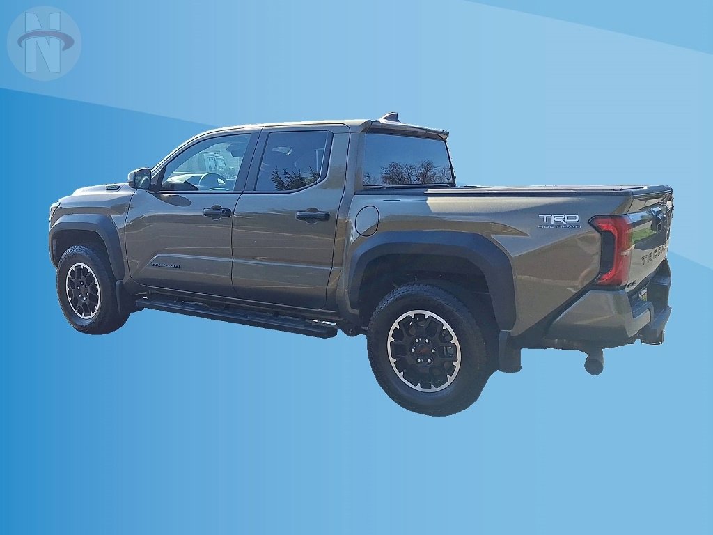 Used 2025 Toyota Tacoma TRD Off-Road image 6