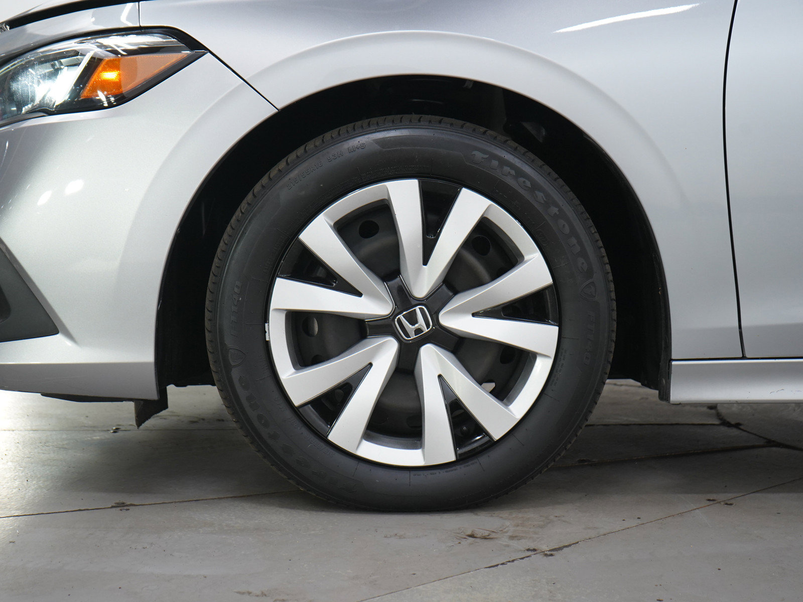 Used 2023 Honda Civic LX image 27