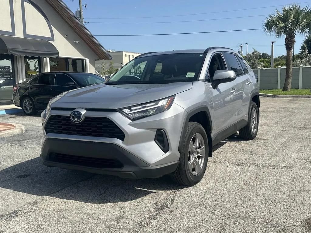 Used 2024 Toyota RAV4 XLE w/ Convenience Package AWD/4WD image 2