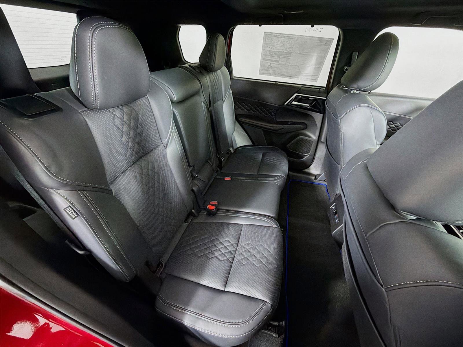 New 2025 Mitsubishi Outlander SEL Black Edition image 29