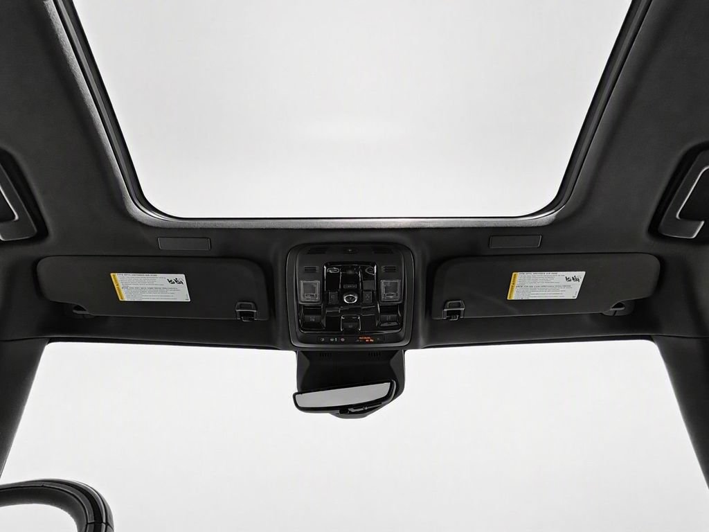 Used 2025 Cadillac Escalade Sport AWD/4WD image 30