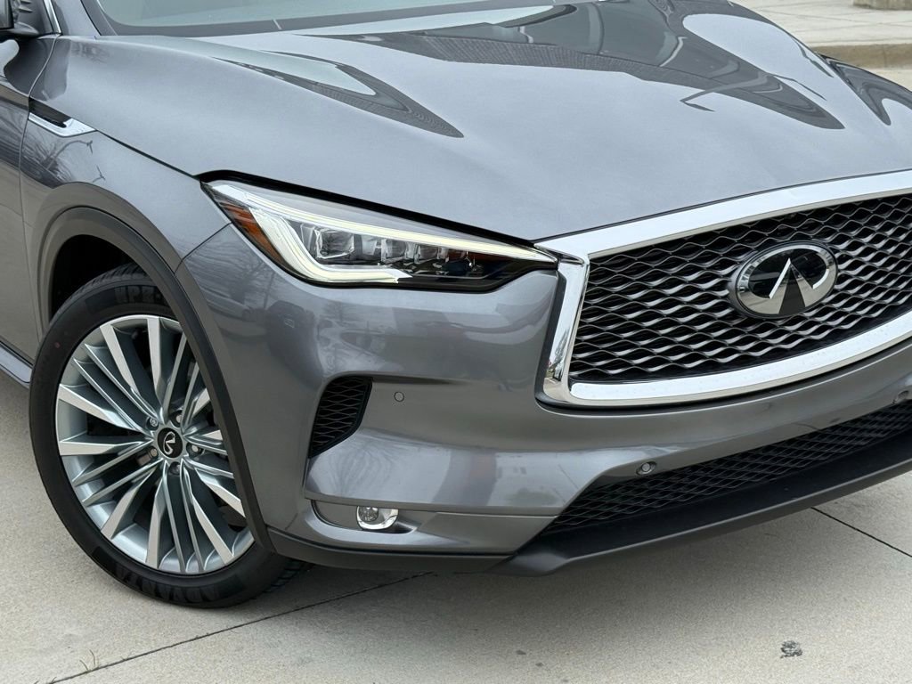 Used 2024 INFINITI QX50 Sensory image 6