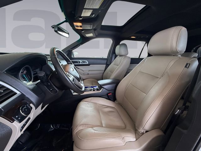 Used 2015 Ford Explorer Limited w/ Equipment Group 301A AWD/4WD image 10