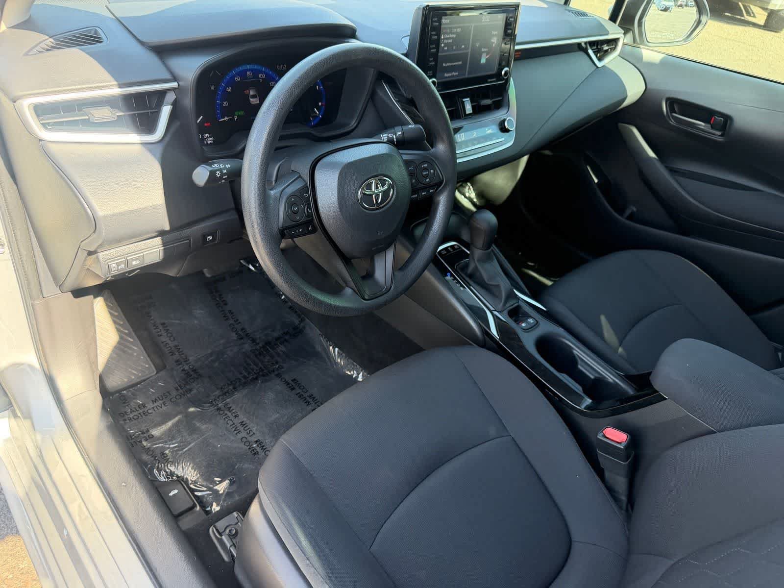 Used 2022 Toyota Corolla LE w/ Carpet Mat Package (TMS) FWD image 12