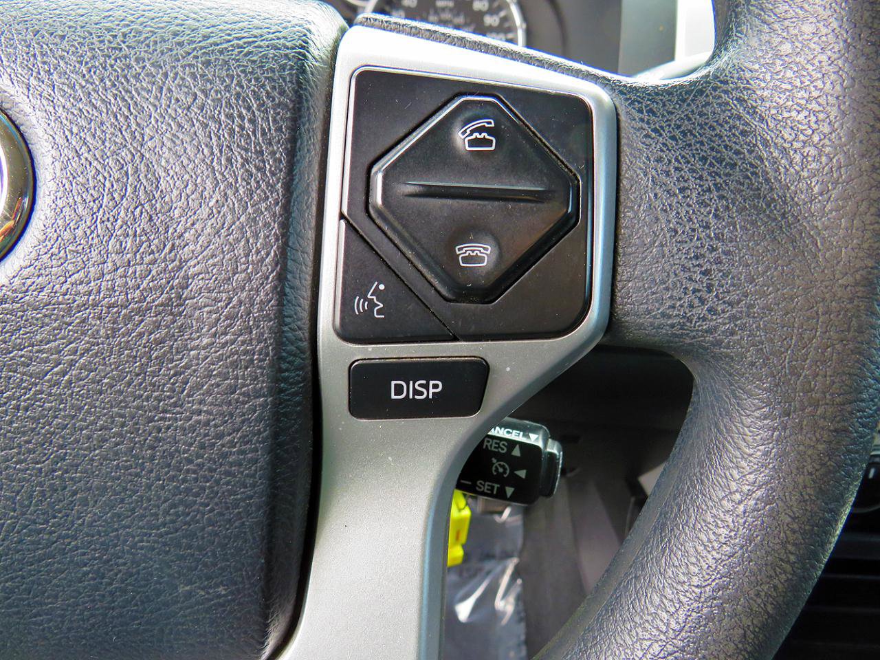 Used 2015 Toyota Tundra SR5 w/ SR5 Upgrade Package AWD/4WD image 22