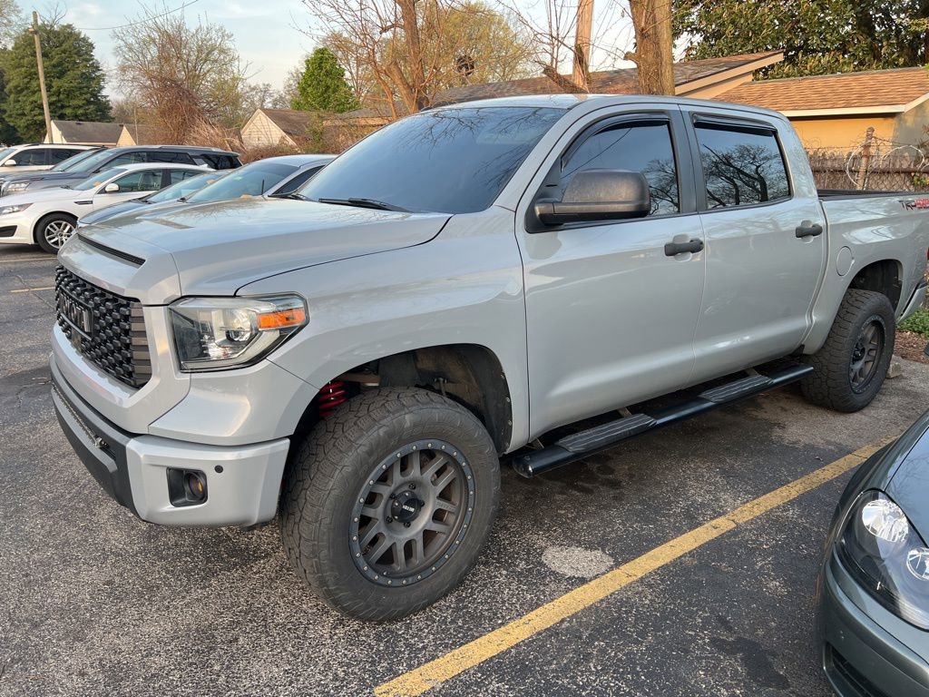 Used 2018 Toyota Tundra SR5 w/ TRD Off Road Package image 10