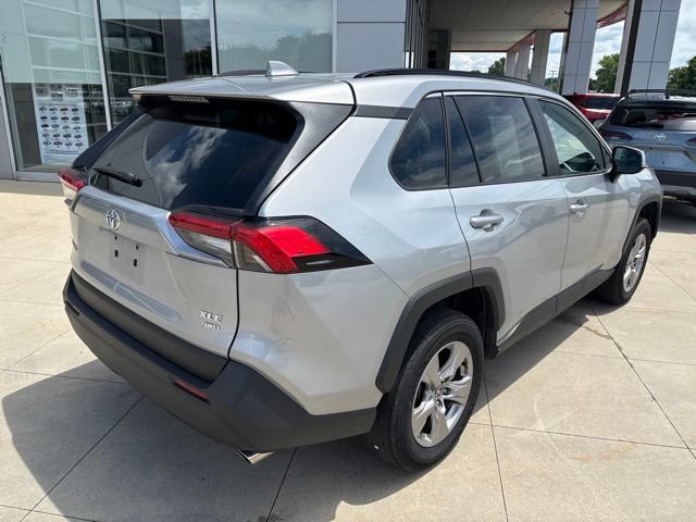 Used 2025 Toyota RAV4 XLE AWD/4WD image 7
