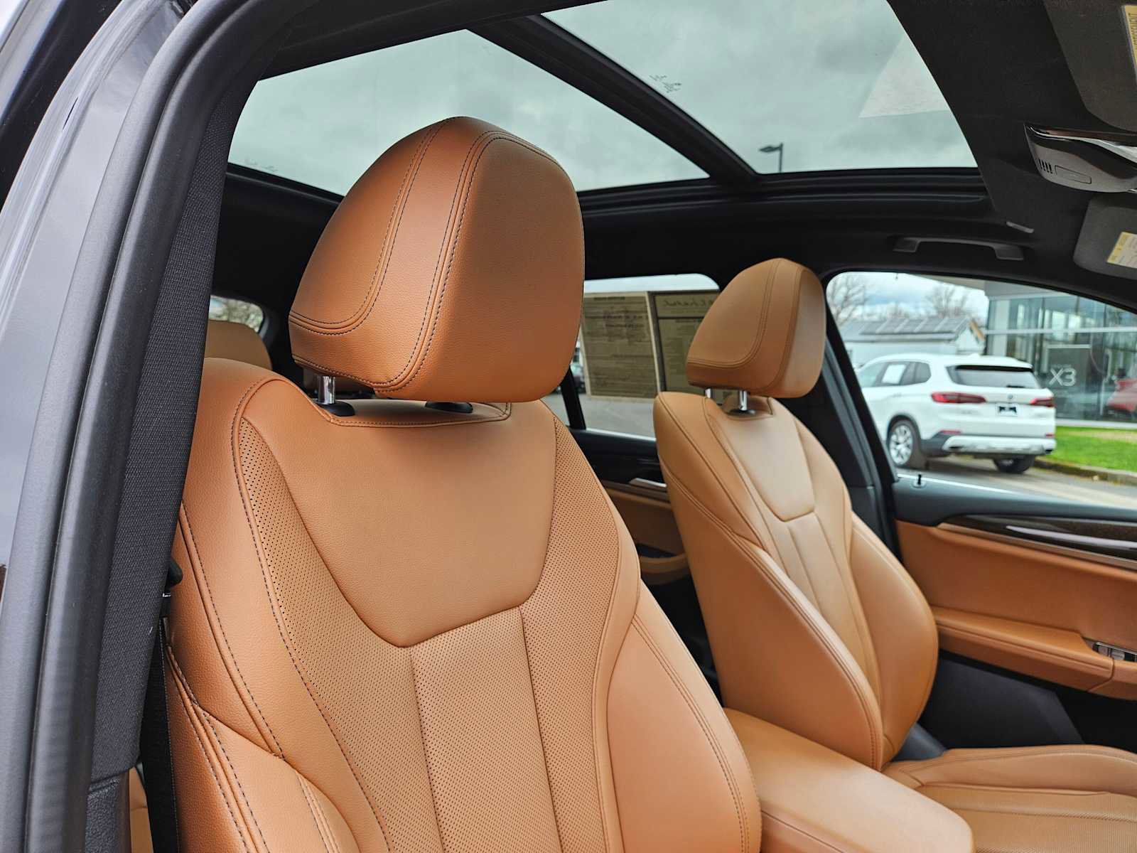 Used 2023 BMW X3 xDrive30i w/ Convenience Package image 13