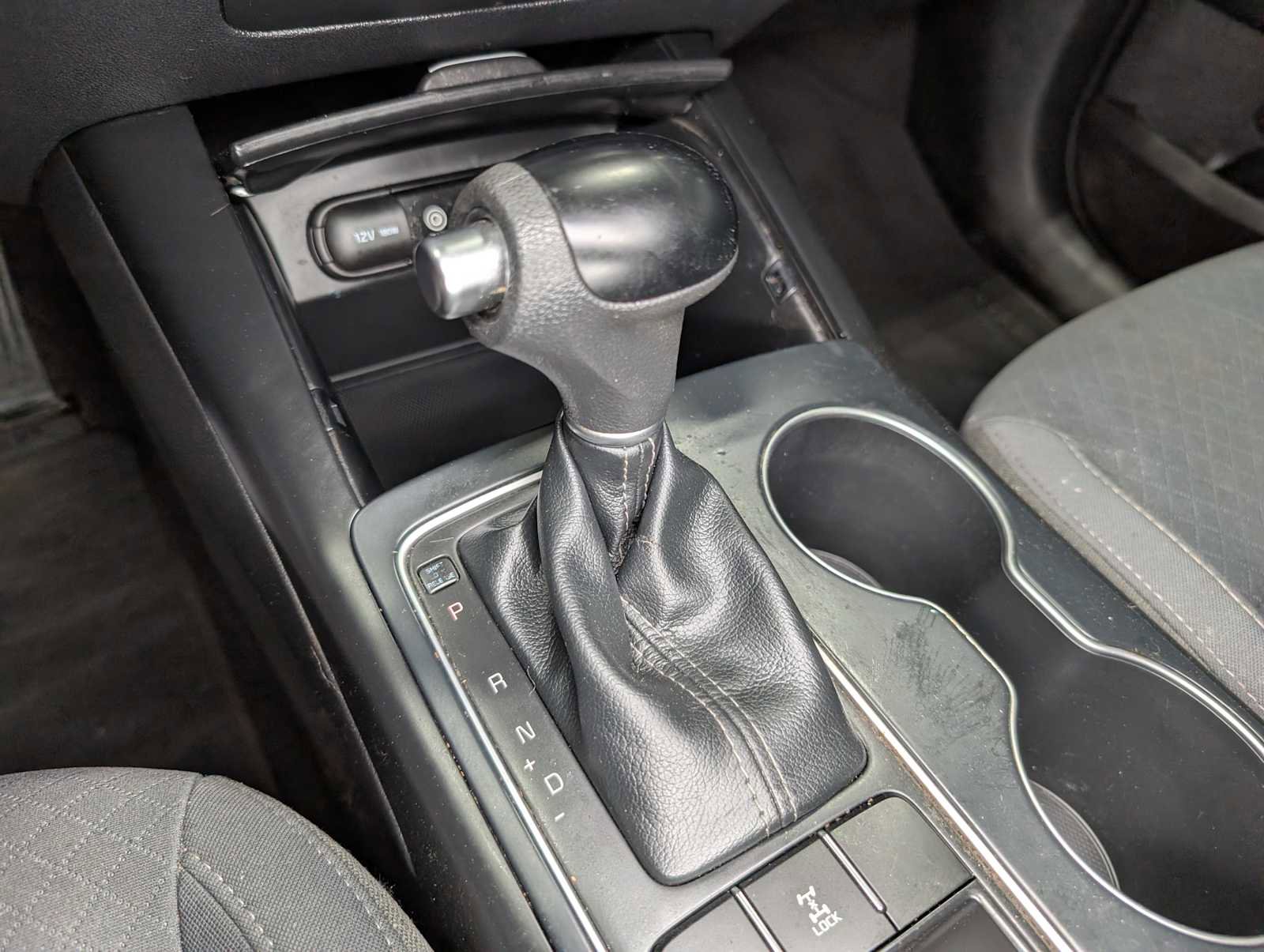 Used 2018 Kia Sorento LX image 28