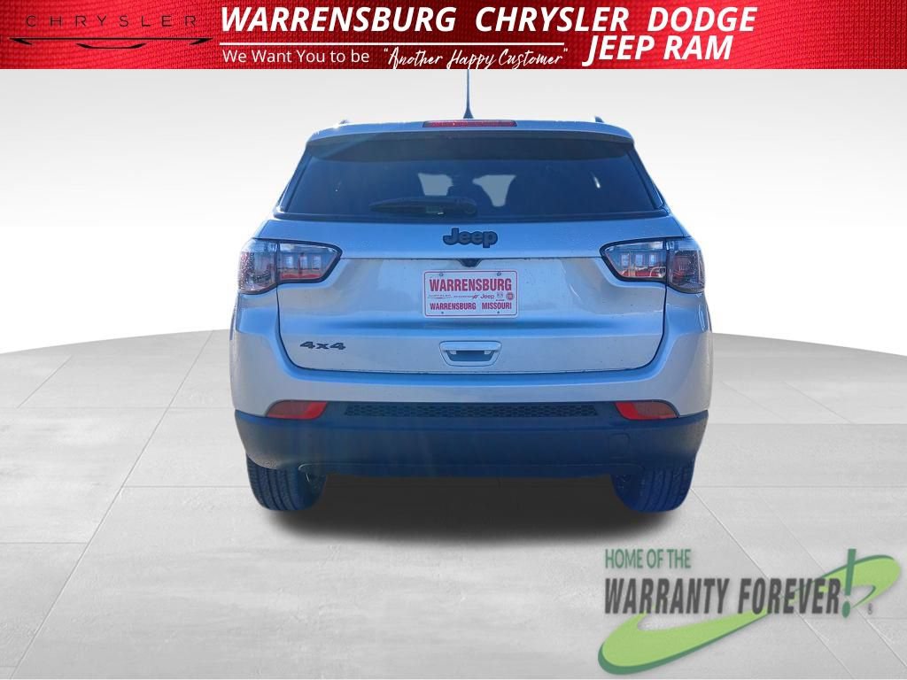 New 2026 Jeep Compass Latitude AWD/4WD image 5
