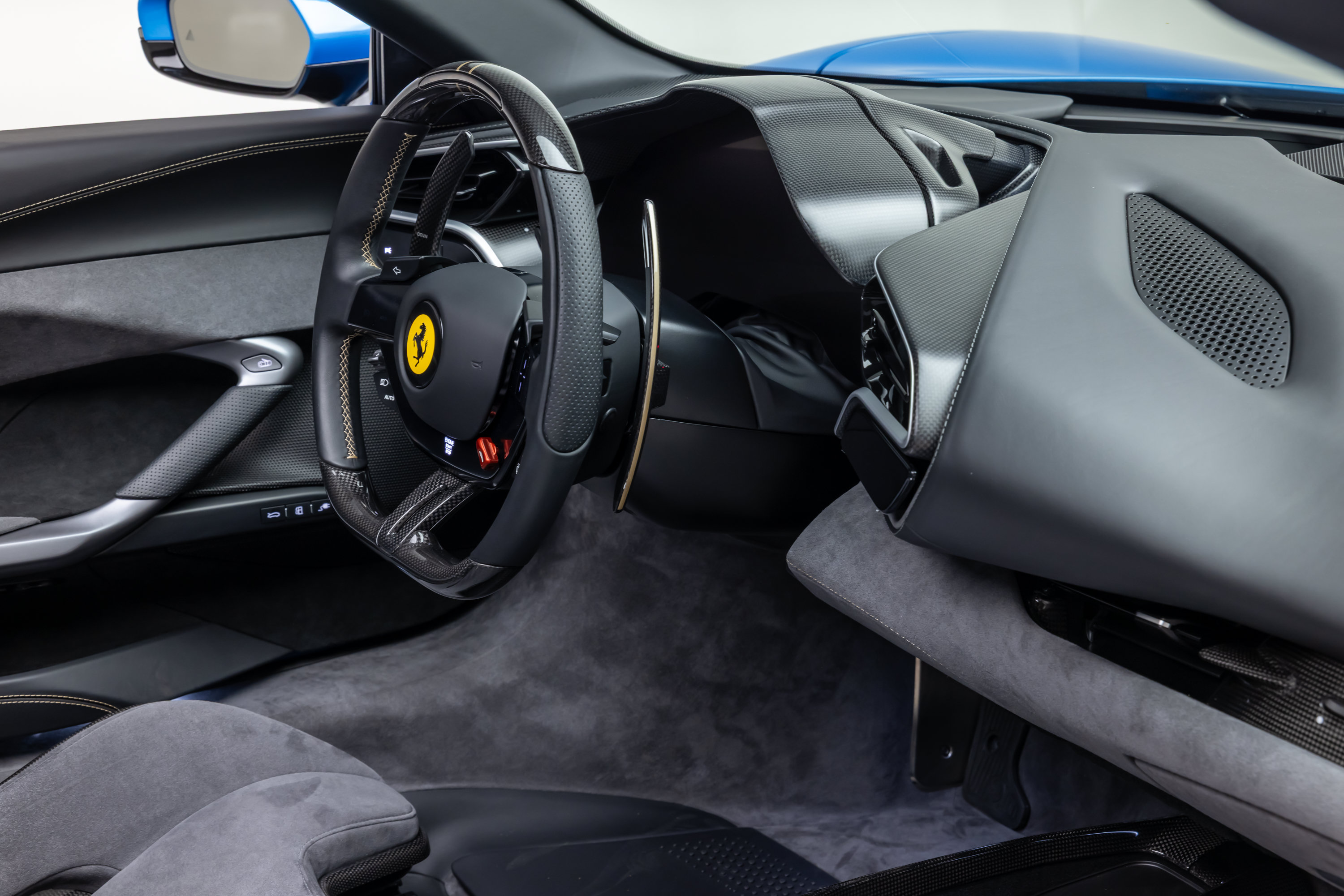 Used 2024 Ferrari 296 GTS RWD image 29