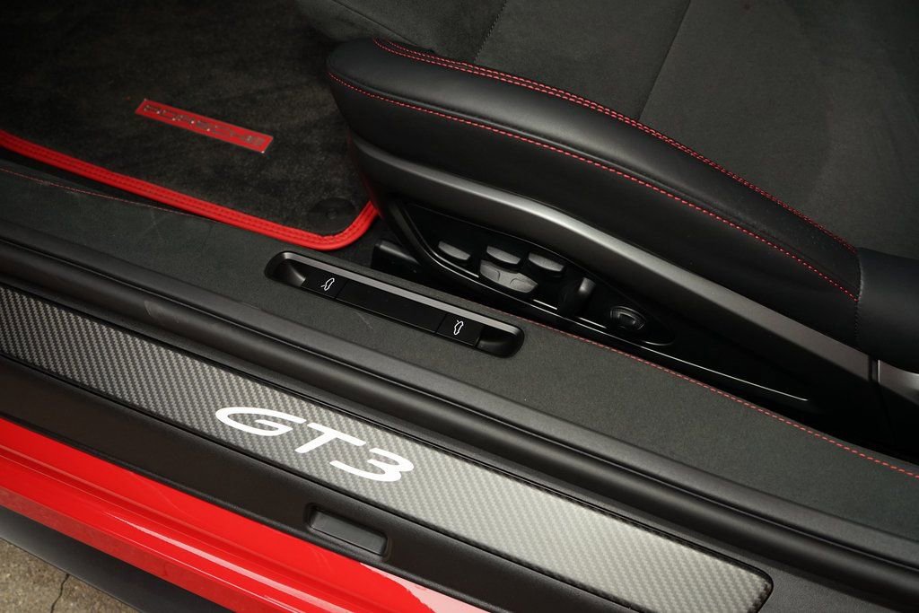 Used 2026 Porsche 911 GT3 image 31