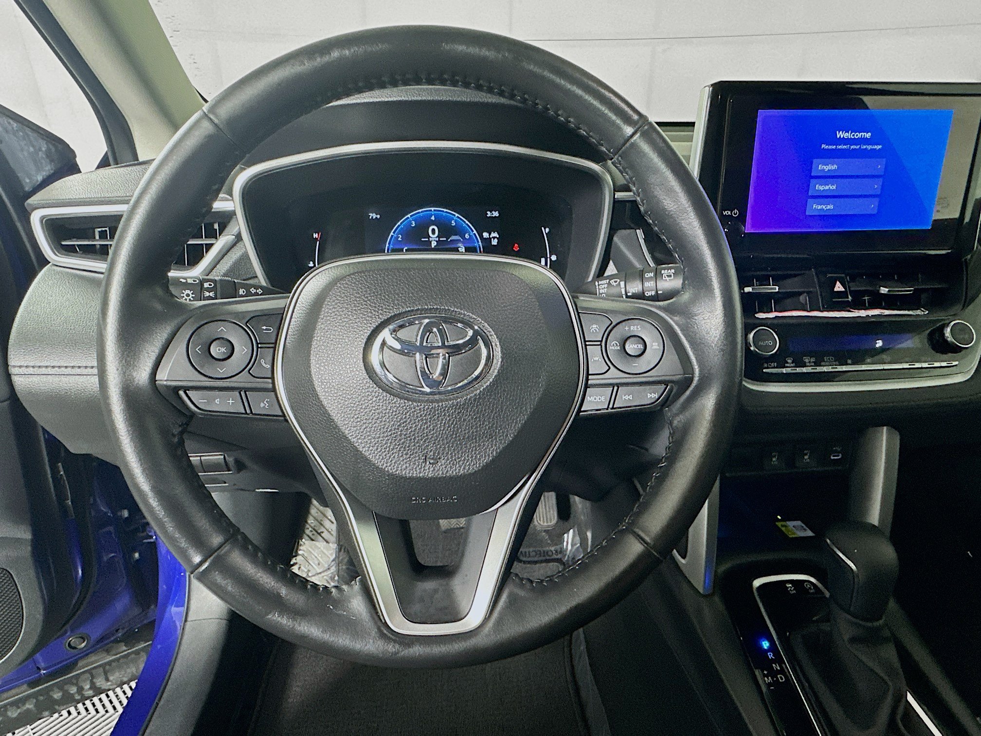 Used 2023 Toyota Corolla Cross XLE w/ Convenience Package FWD image 15