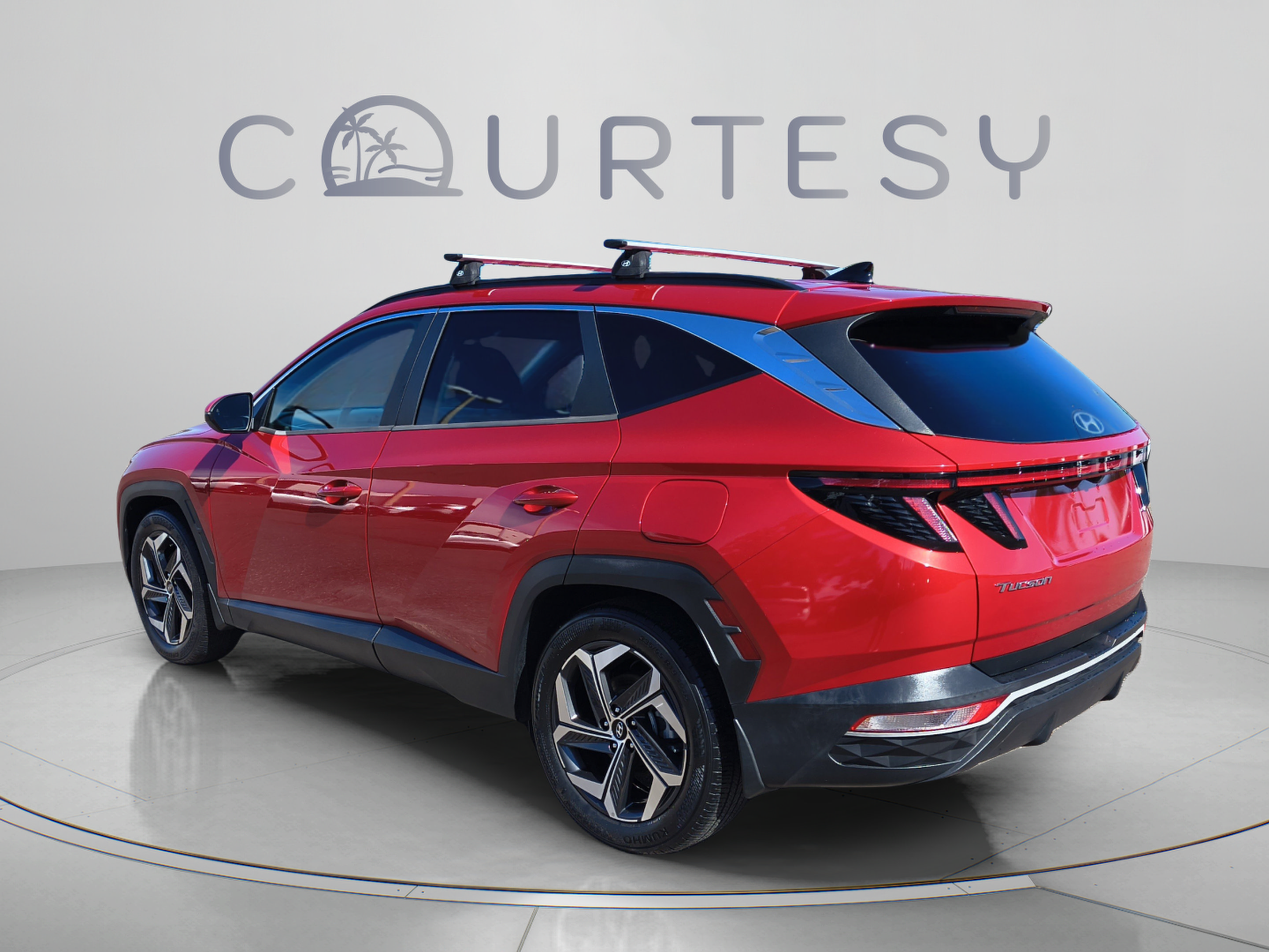 Used 2022 Hyundai Tucson SEL w/ Convenience + Premium Package FWD image 3