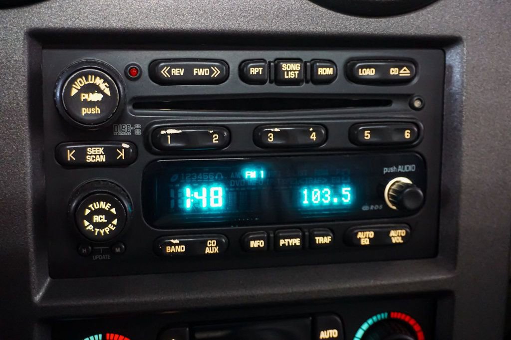 Used 2004 HUMMER H2 AWD/4WD image 12