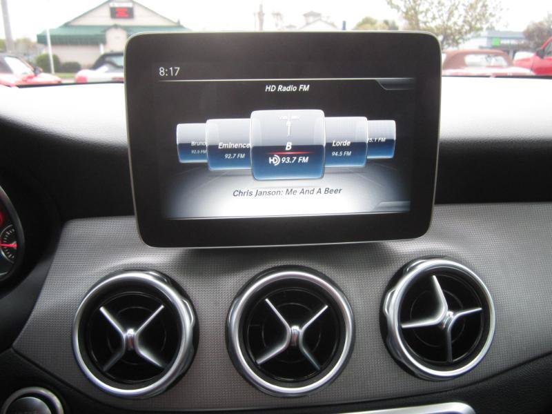 Used 2020 Mercedes-Benz GLA 250 4MATIC image 17