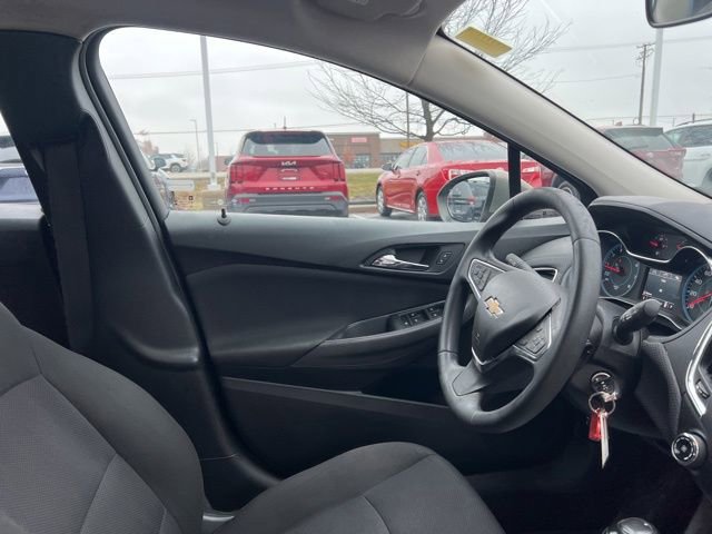 Used 2018 Chevrolet Cruze LT image 32