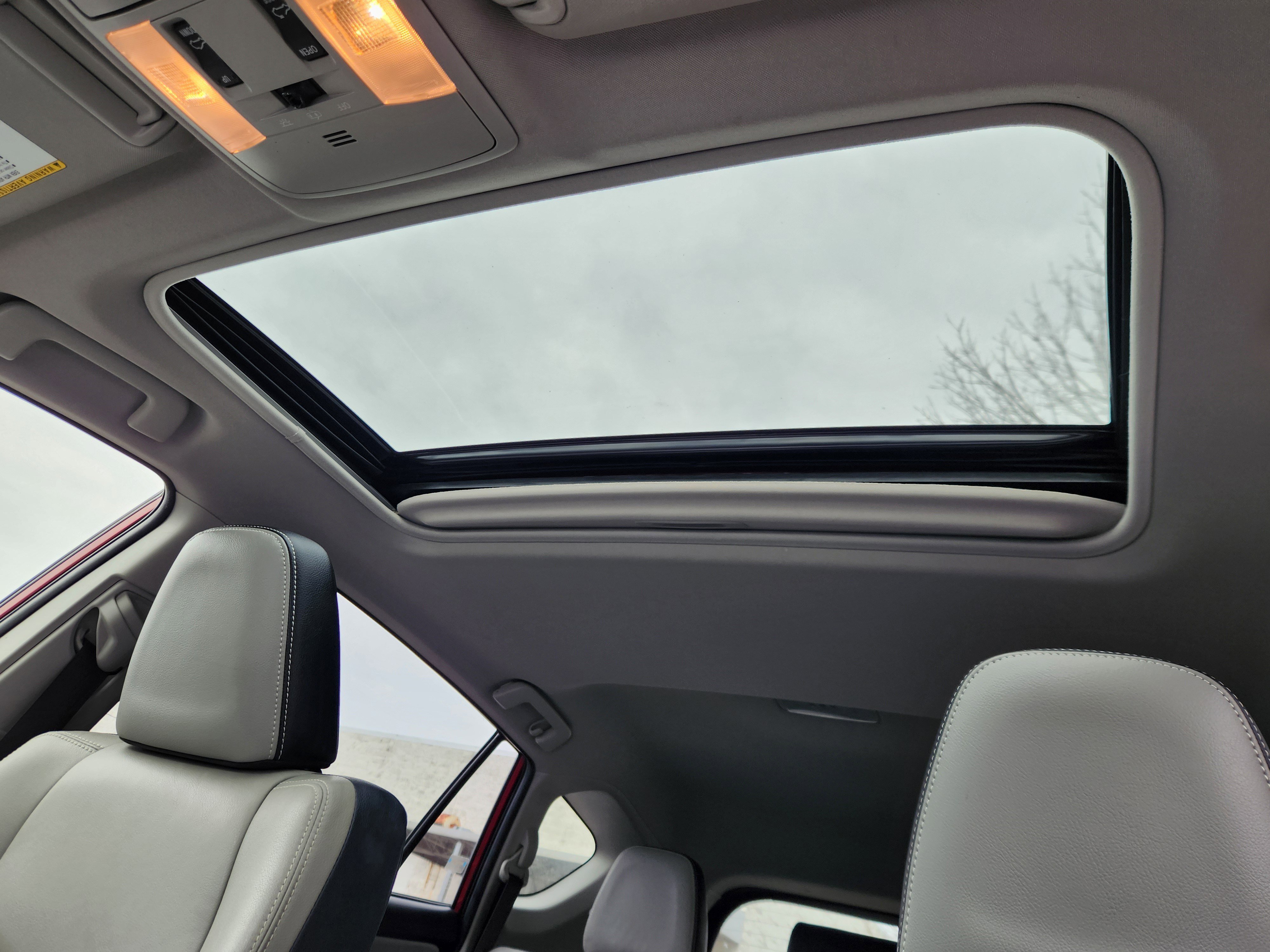 Used 2018 Toyota RAV4 Limited w/ All Weather Liner Package image 16