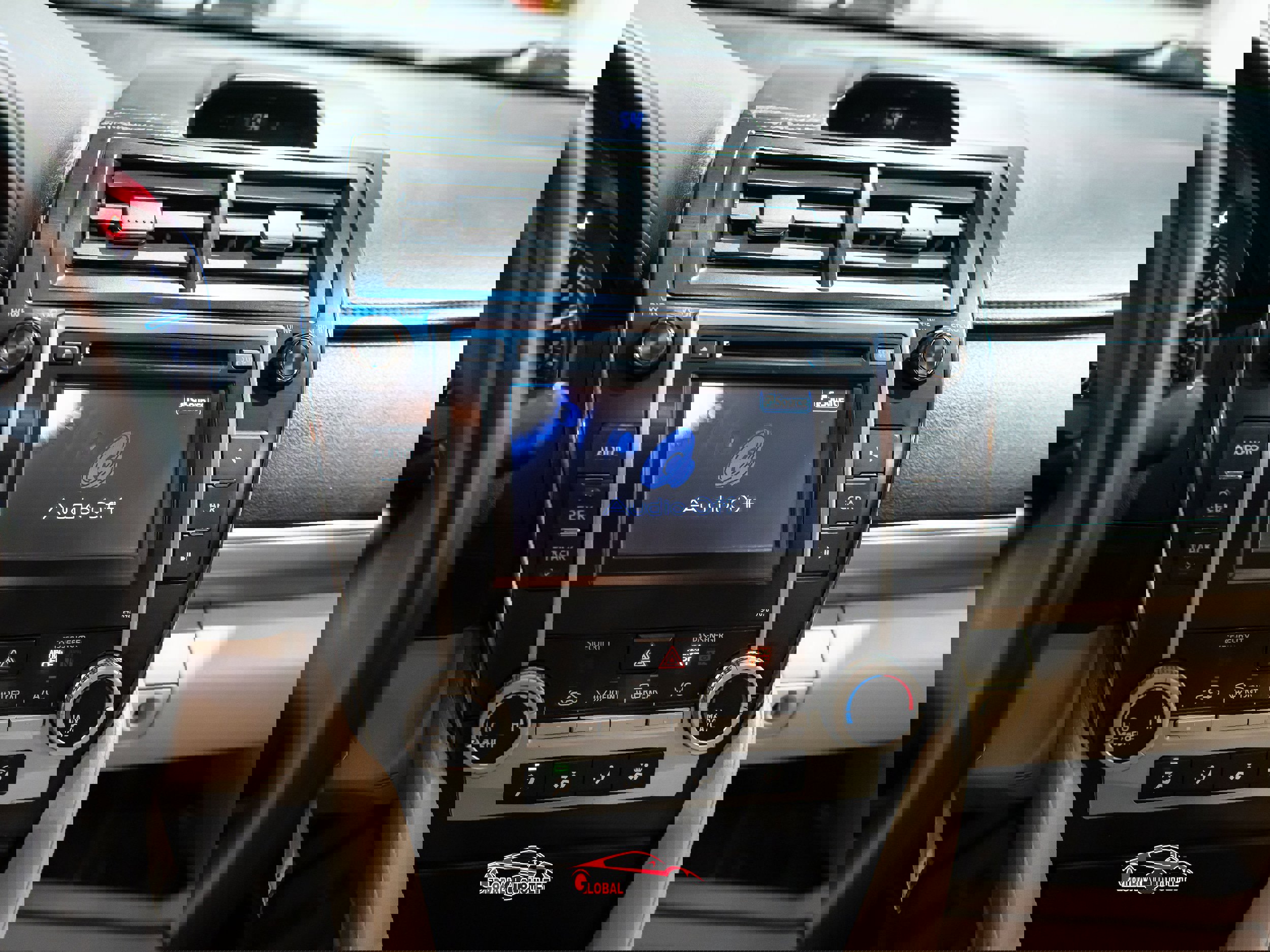 Used 2013 Toyota Camry LE image 29