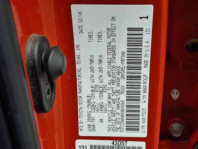 Used 2017 Toyota Tacoma TRD Off-Road w/ Tow Package AWD/4WD image 27