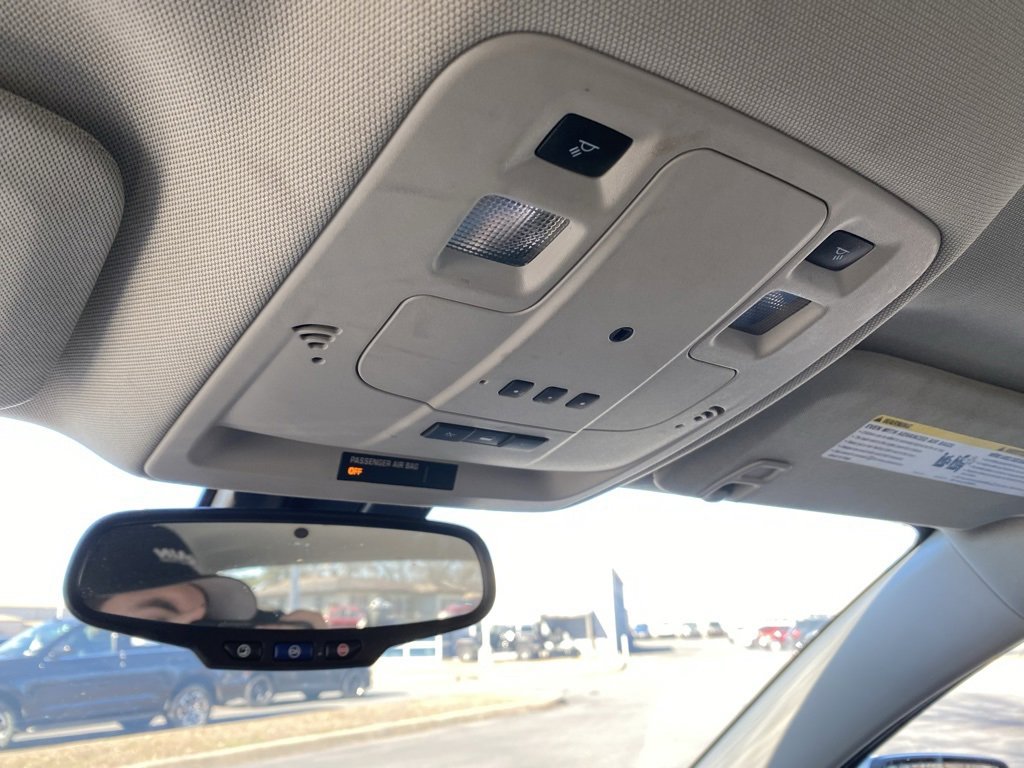 Used 2016 Chevrolet Malibu LT w/ Power Convenience Package image 23